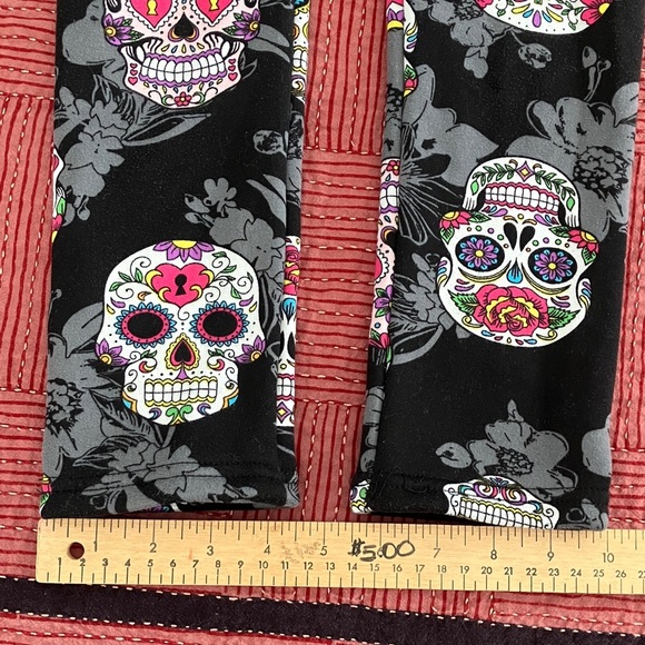 Just Cozy Womens size XS / Small thick fleece colorful Mexican skulls Leggings - Picture 13 of 15